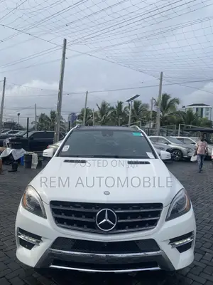 Mercedes-Benz M Class ML400 4MATIC 4dr SUV AWD (3.0L 6cyl Turbo 7A)