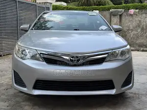 Toyota Camry 2012 Silver