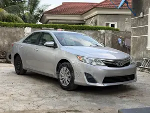 Toyota Camry 2012 Silver