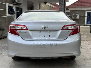 Toyota Camry 2012 Silver
