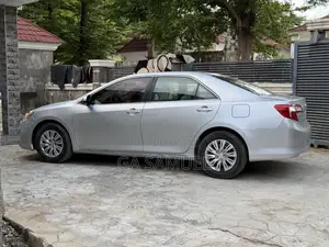 Toyota Camry 2012 Silver