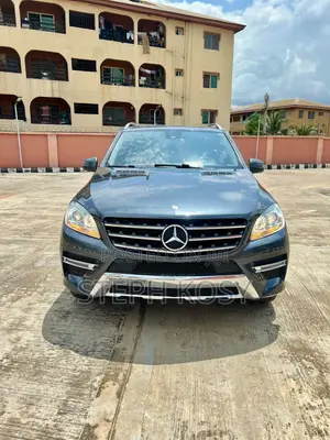 Mercedes-Benz M Class ML350 4MATIC 4dr SUV AWD (3.5L 6cyl 7A) 2014 Blue