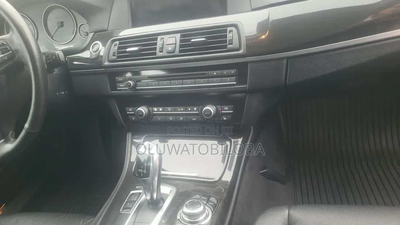 BMW 523i 2012 Black
