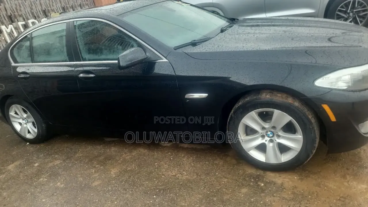 BMW 523i 2012 Black