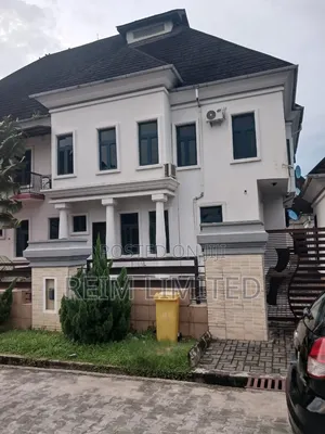 2bdrm Duplex in Plantation City, Warri for rent