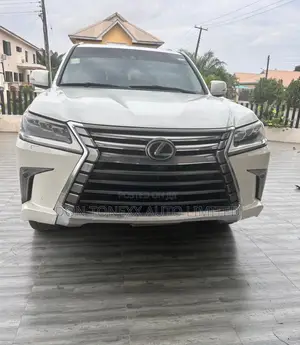 Lexus LX 570 (5 seats) AWD 2016 White