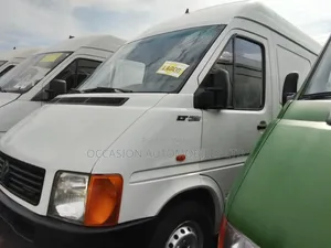 Volkswagen LT 2009 White