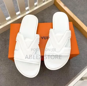 Louis Vuitton Slippers