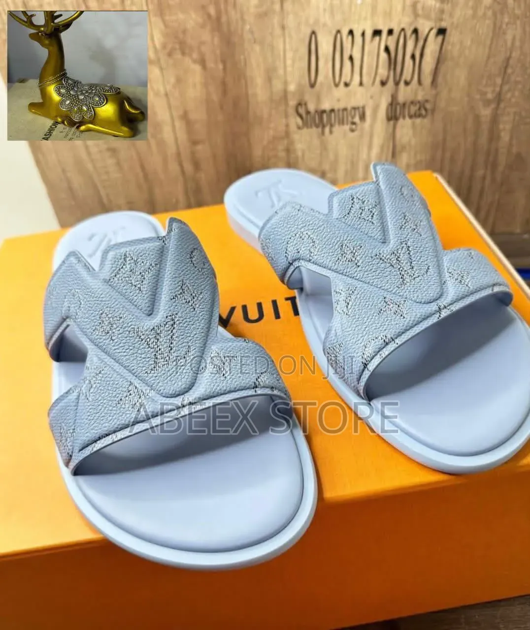 Louis Vuitton Slippers