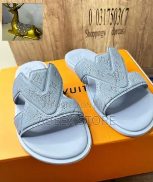 Louis Vuitton Slippers