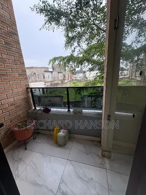 Mini Flat in Court, Chevron for rent