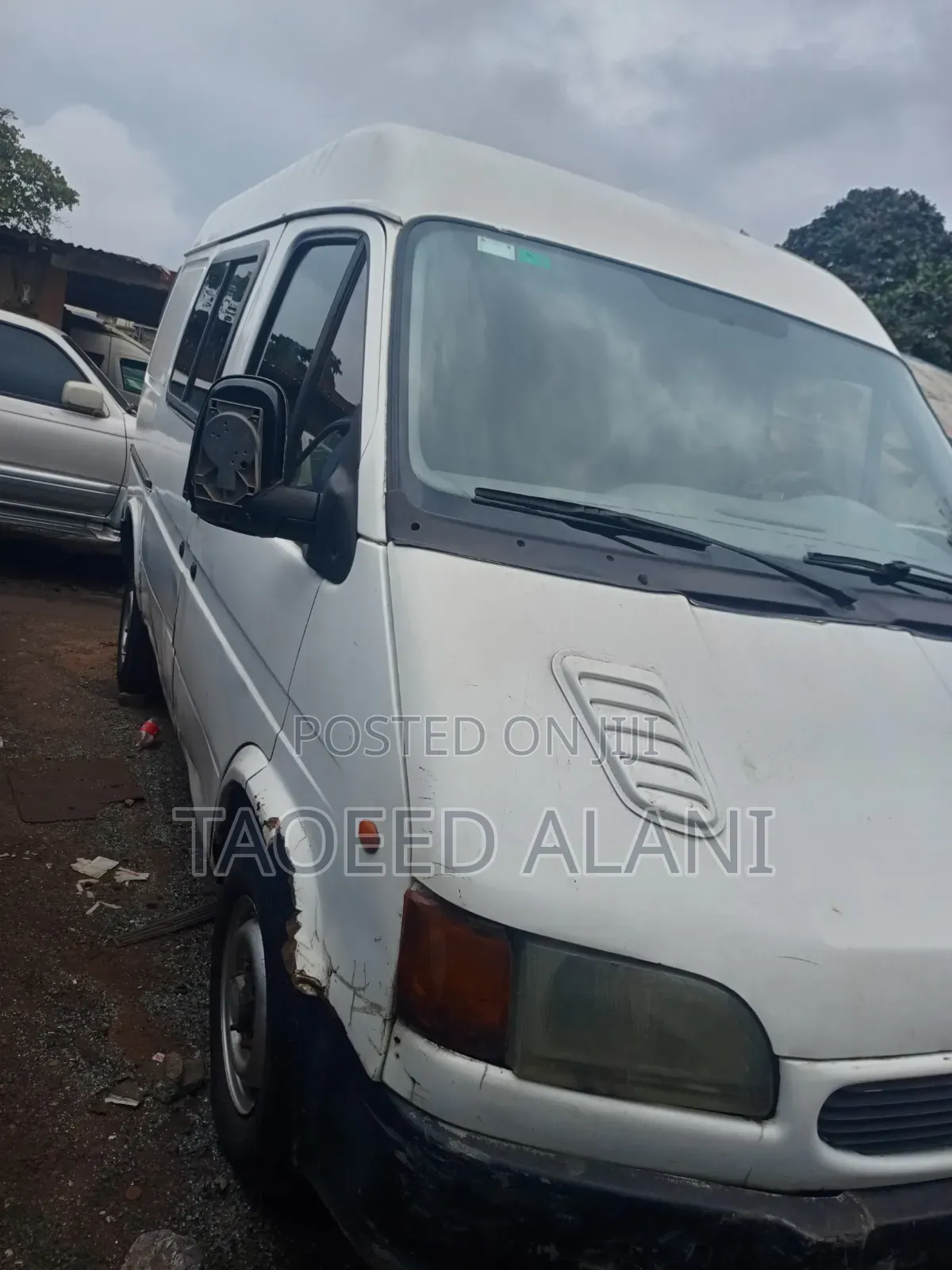Ford Transit 2002 White