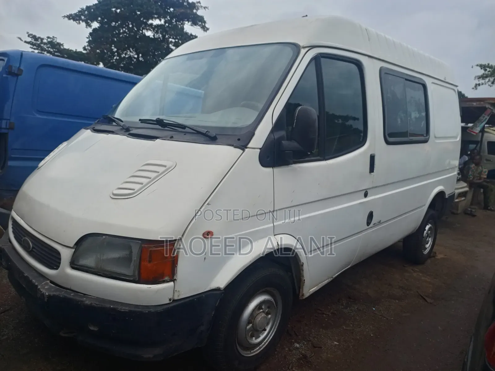 Ford Transit 2002 White