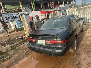 Toyota Camry Automatic 1999 Green