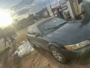 Toyota Camry Automatic 1999 Green