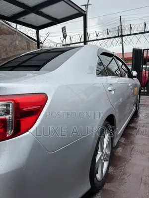 Toyota Camry SE Limited Edition 4dr Sedan (2.5L 4cyl 6A) 2012 Silver