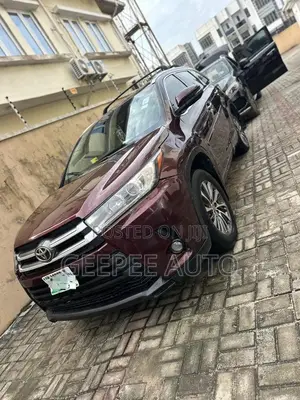 Toyota Highlander Limited 4dr SUV AWD (3.5L 6cyl 6A) 2015 Beige