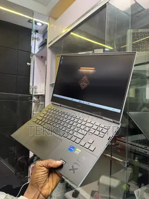 Laptop HP Omen 16 16GB Intel Core i7 SSD 1T