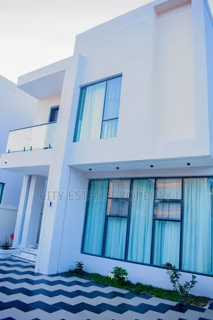 Furnished 5bdrm House in Woji Estate for sale
