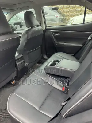 Toyota Corolla XLE 4dr Sedan (1.8L 4cyl CVT) 2017 Black