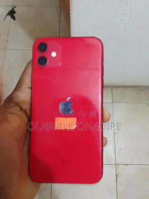 Apple iPhone 11 64 GB Red