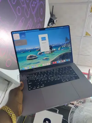 Laptop Apple MacBook Pro 2021 M1 Max 64GB Apple M1 Max SSD 1T