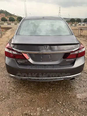 Honda Accord Touring 4dr Sedan FWD (3.5L 6cyl 6A) 2016 Gray