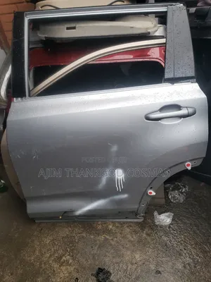 Door Toyota Highlander 2015-2019 Back Left