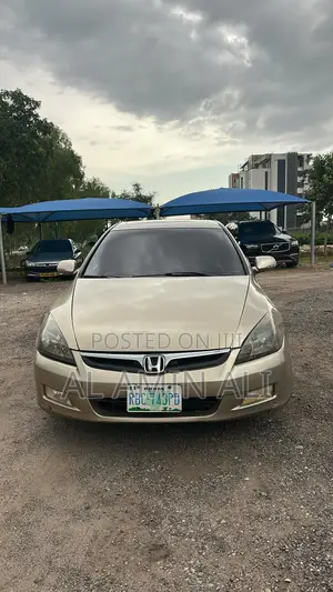 Honda Accord Automatic 2004 Gold