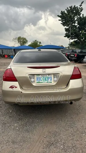 Honda Accord Automatic 2004 Gold