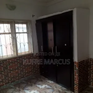Mini Flat in Adamo for rent