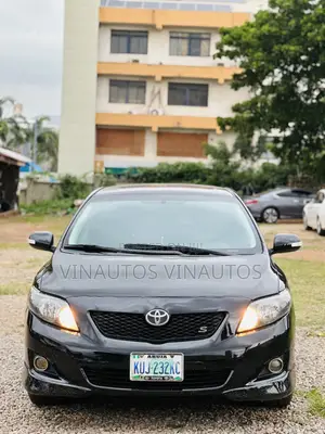 Toyota Corolla 2009 Black
