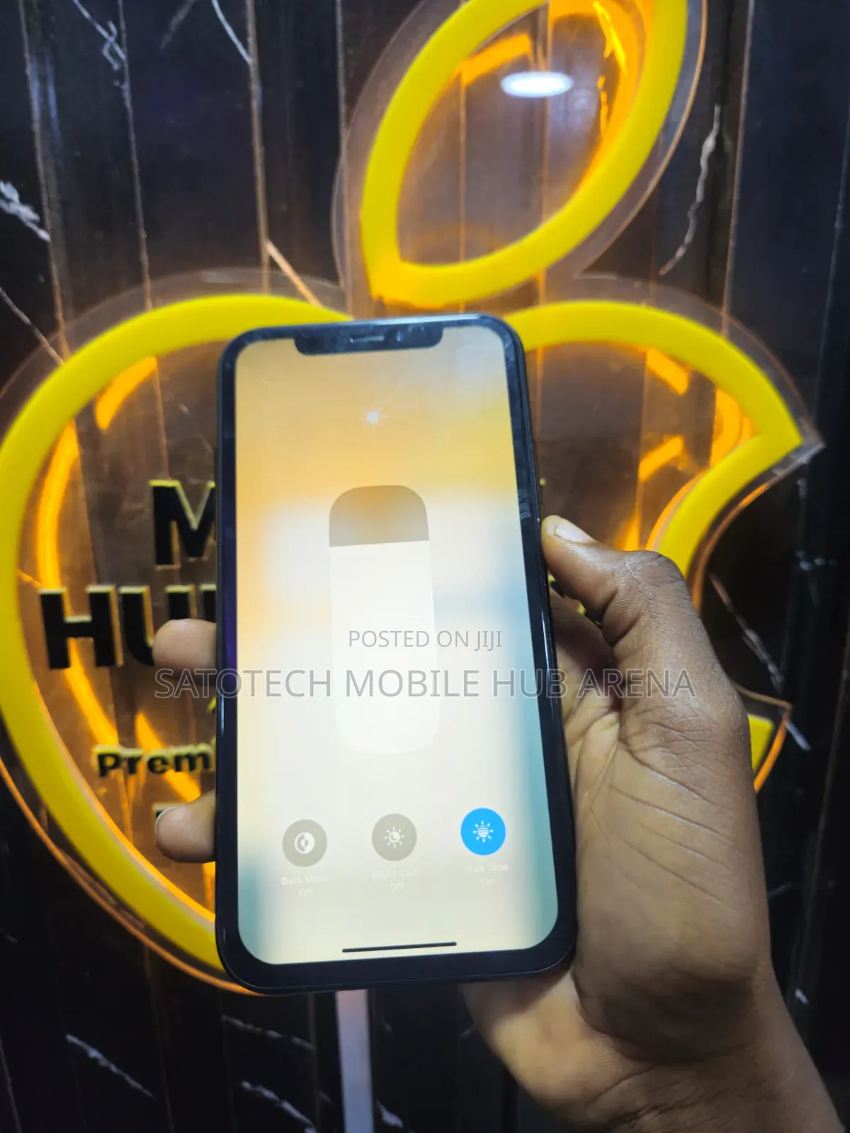Apple iPhone XR 64 GB Black