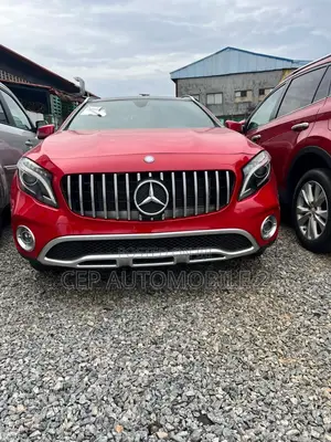 Mercedes-Benz GLA-Class 2016 Red