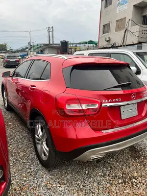 Mercedes-Benz GLA-Class 2016 Red