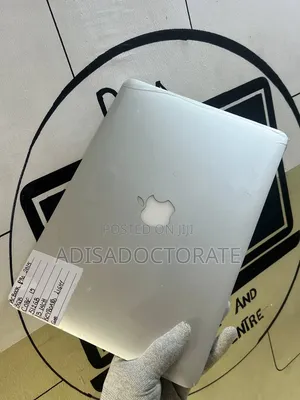 Laptop Apple MacBook Pro 2015 8GB Intel Core i5 SSD 512GB
