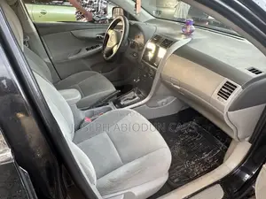 Toyota Corolla LE 4dr Sedan (1.8L 4cyl 4A) 2010 Black