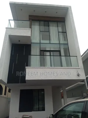 5bdrm Duplex in Secured Estate, Magodo Isheri for sale
