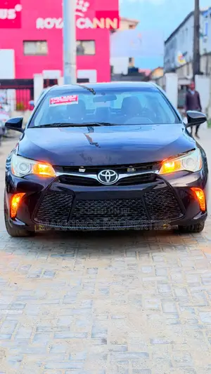 Toyota Camry 2017 Blue