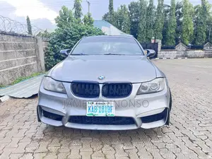BMW 320i 2015 Gray