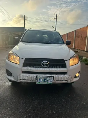 Toyota RAV4 2008 White