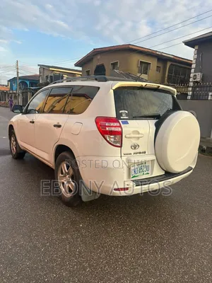 Toyota RAV4 2008 White