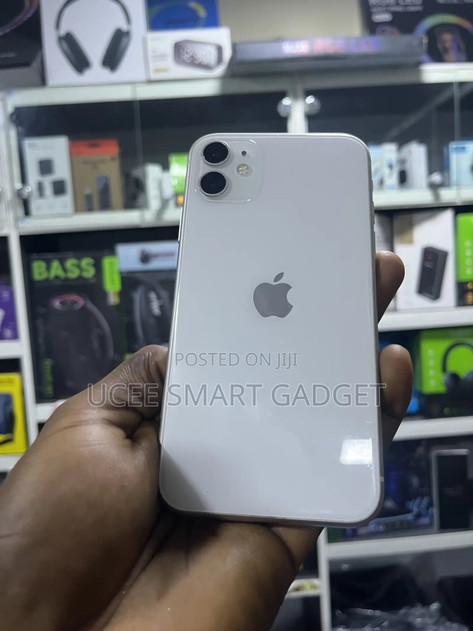 Apple iPhone 11 64 GB White