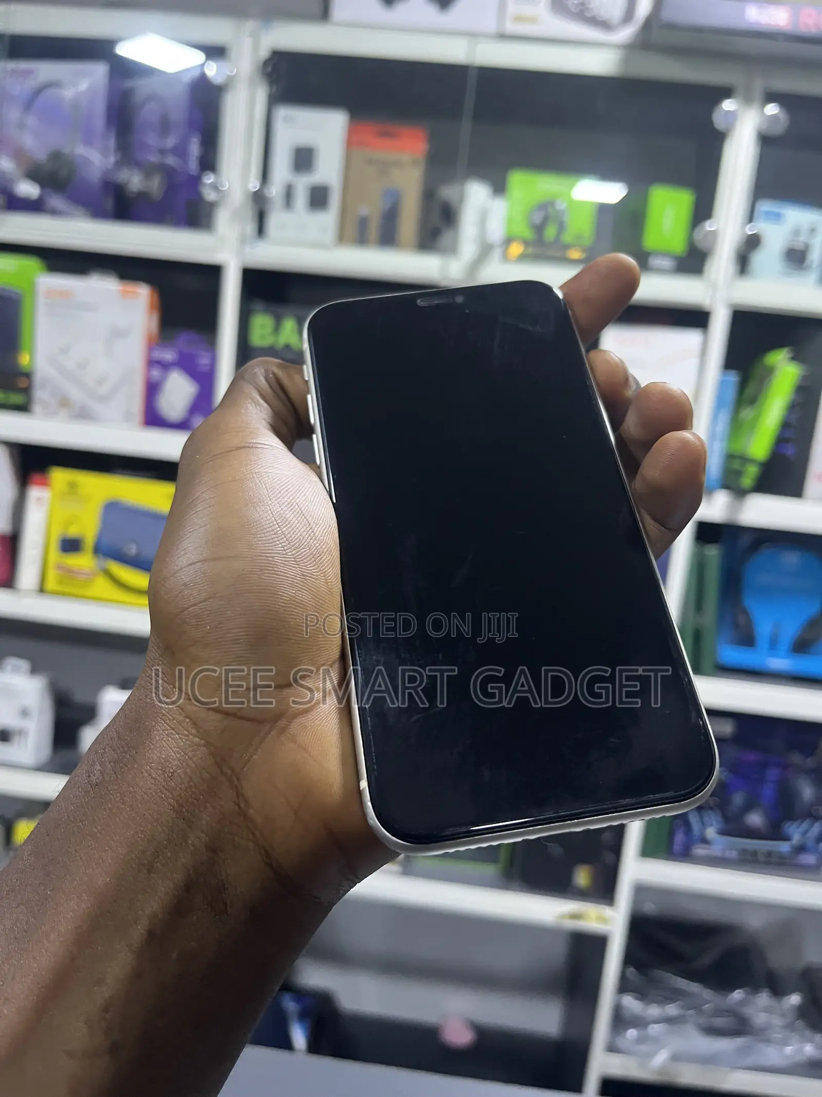 Apple iPhone 11 64 GB White