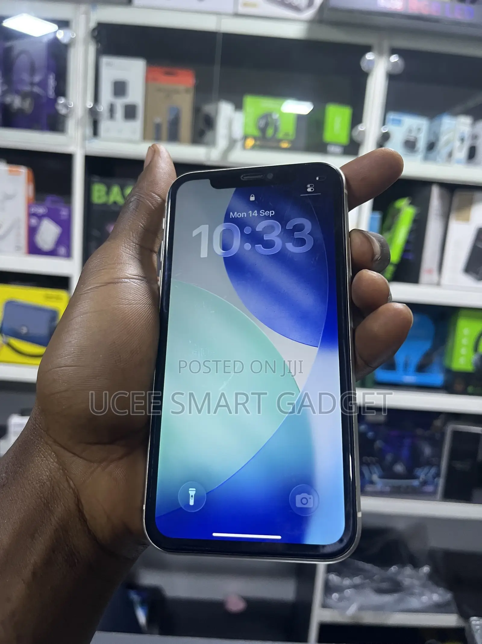 Apple iPhone 11 64 GB White