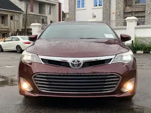 Toyota Avalon Limited 4dr Sedan (3.5L 6cyl 6A) 2014 Beige