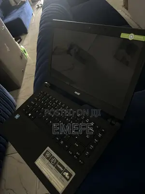 Laptop Acer Aspire ES 4GB Intel HDD+SSD 500GB