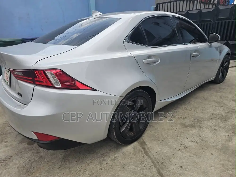 Lexus IS 250 2015 Silver
