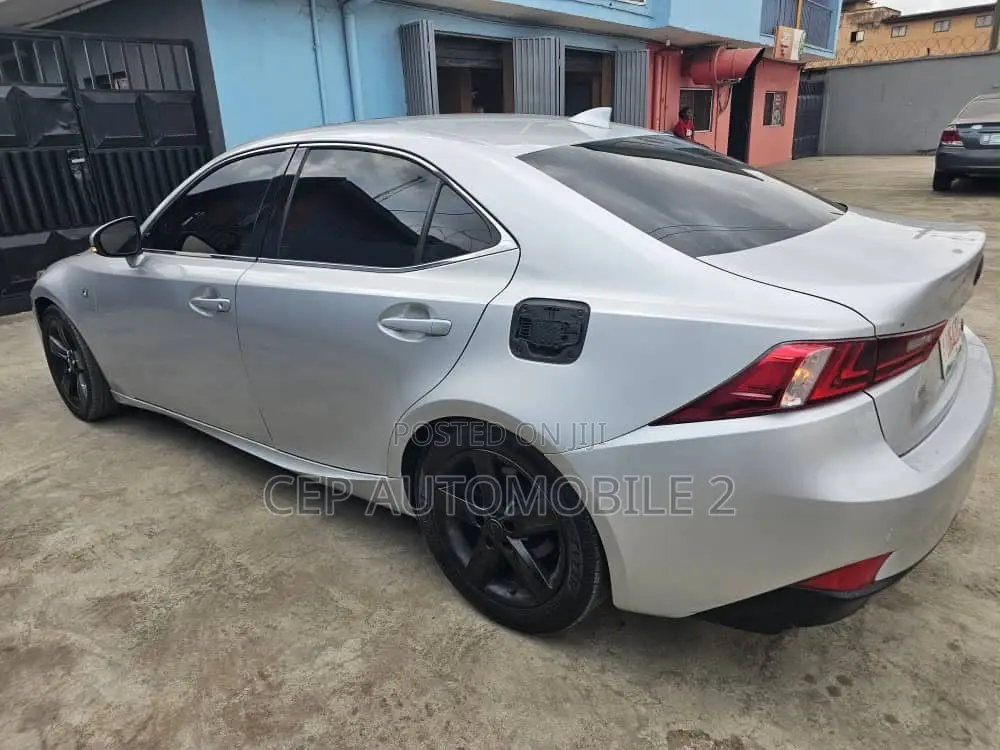 Lexus IS 250 2015 Silver
