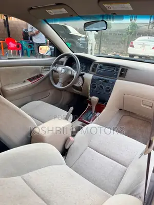 Toyota Corolla CE 2005 Gold
